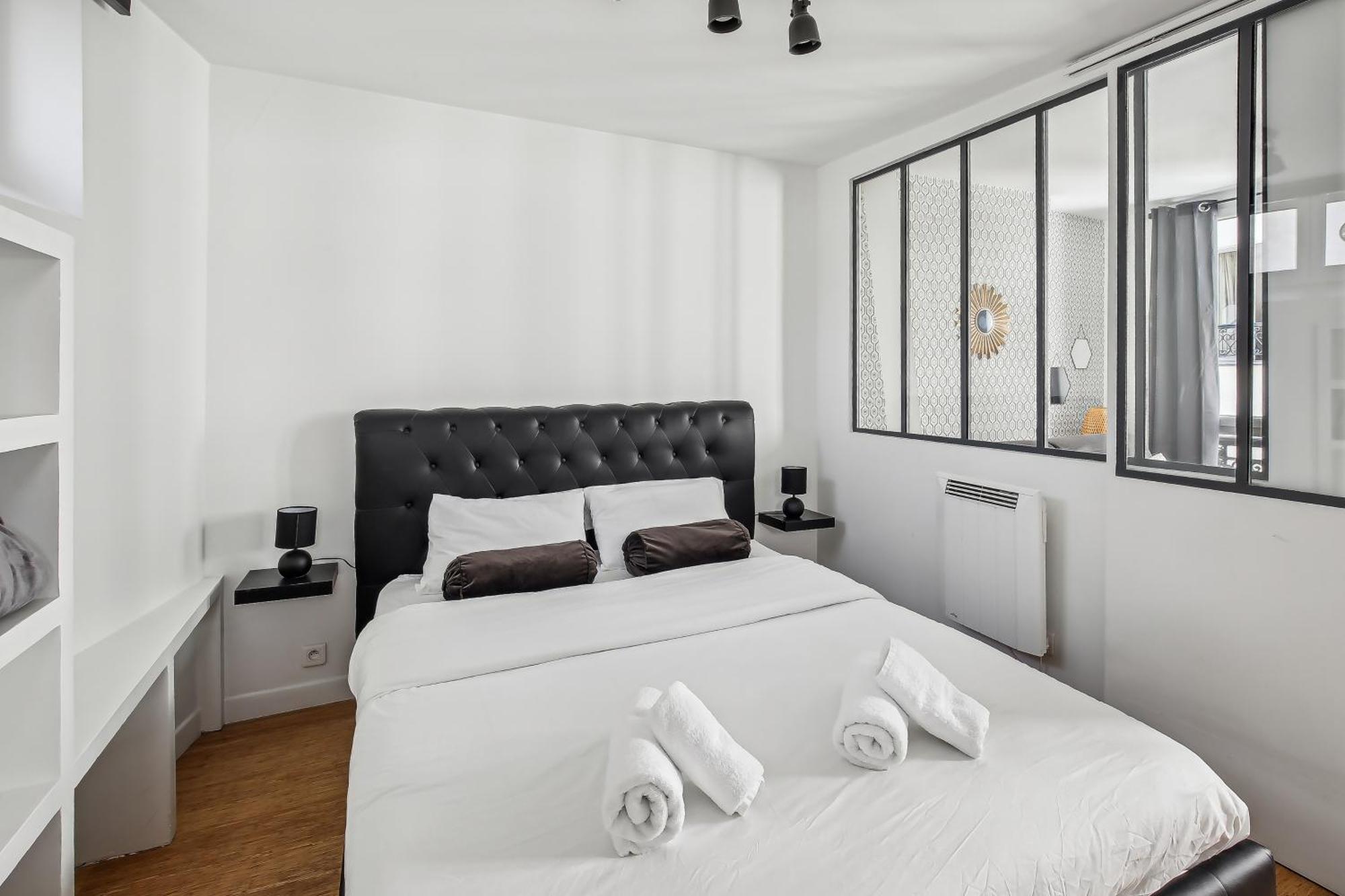 Apartment Au Coeur Du Marais, Rue Des Rosiers! Paris